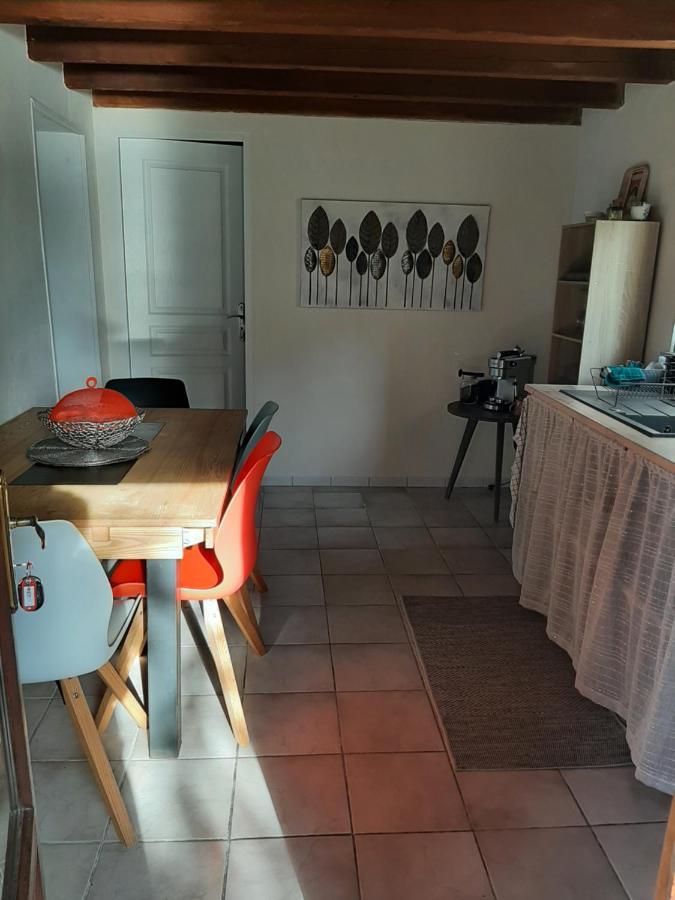 Gite A La Campagne Avec Piscine Biziat Экстерьер фото
